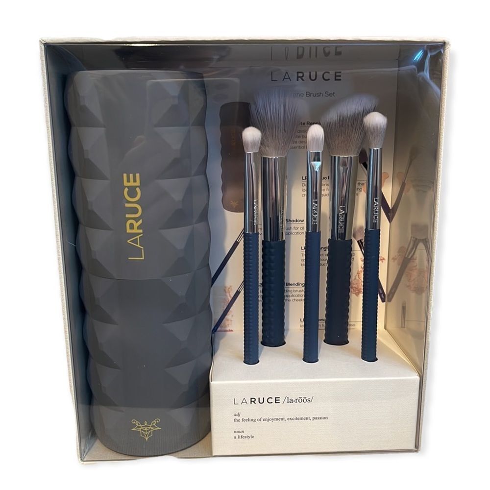 NIB LARUCE Beauty Christine Makeup Brush Set - Picture 4 of 7